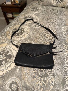 Francesca's Collections Black Woven-Flap Crossbody Bag